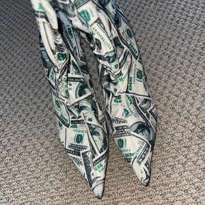 Money heels